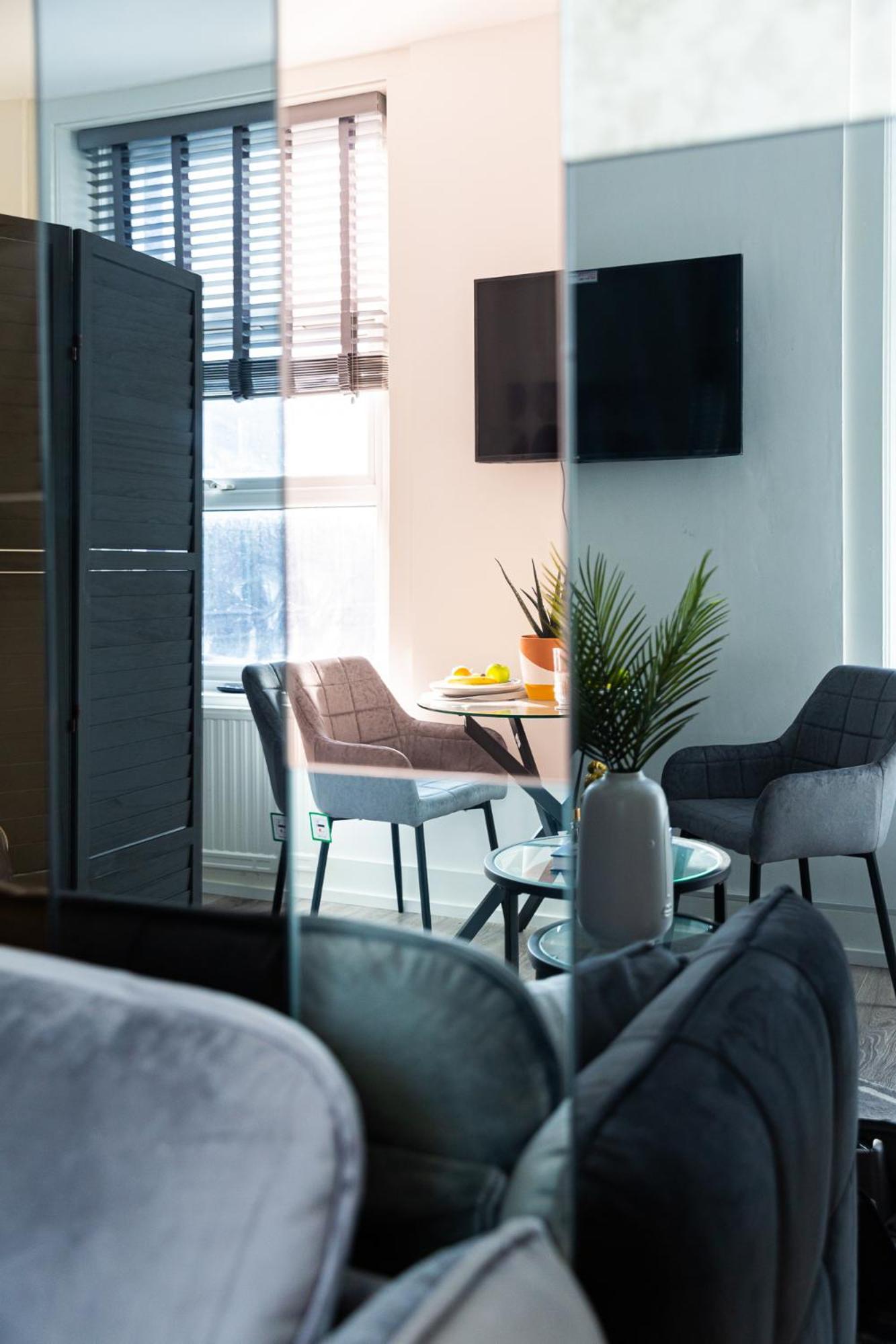 Trendy And Spacious Studio Near Notting Hill 1 Londra Esterno foto
